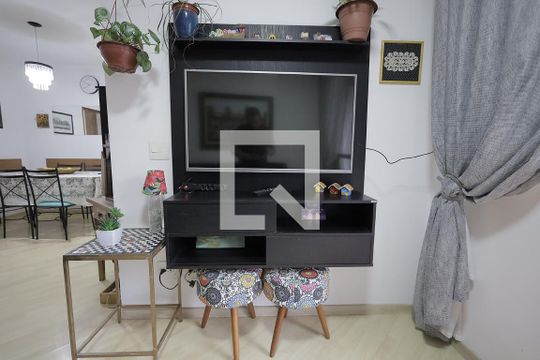 Sala de apartamento à venda com 3 quartos, 86m² em Vila Eldizia, Santo André