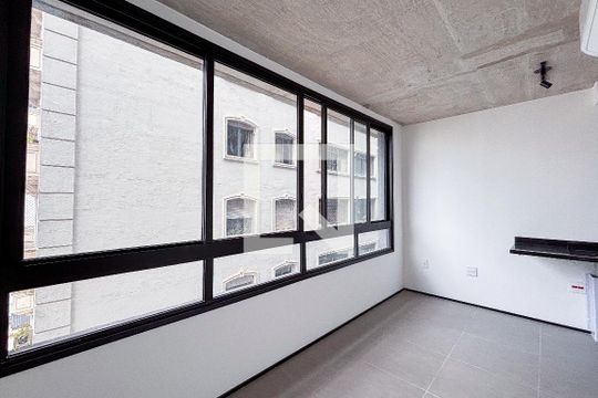 Studio de kitnet/studio para alugar com 1 quarto, 20m² em Cerqueira César, São Paulo