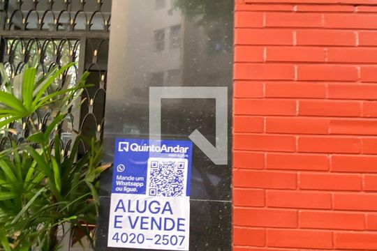Placa de apartamento à venda com 3 quartos, 250m² em Copacabana, Rio de Janeiro