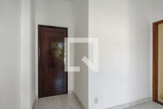 Entrada de apartamento à venda com 2 quartos, 73m² em Imperial de São Cristóvão, Rio de Janeiro