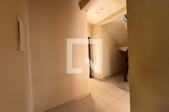 Hall de entrada de casa à venda com 3 quartos, 178m² em Campestre, São Leopoldo