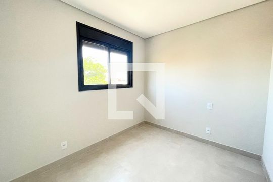 Quarto 2 de apartamento à venda com 3 quartos, 75m² em Itapoã, Belo Horizonte