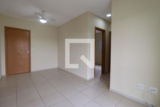Sala de apartamento para alugar com 2 quartos, 56m² em Jardim Palma Travassos, Ribeirão Preto