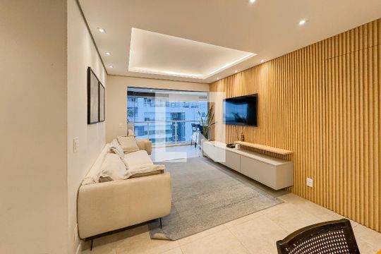 Sala de apartamento à venda com 3 quartos, 106m² em Vila Dom Pedro I, São Paulo