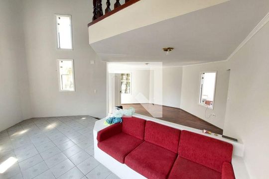 Casa à venda com 3 quartos, 298m² em Campestre, Santo André