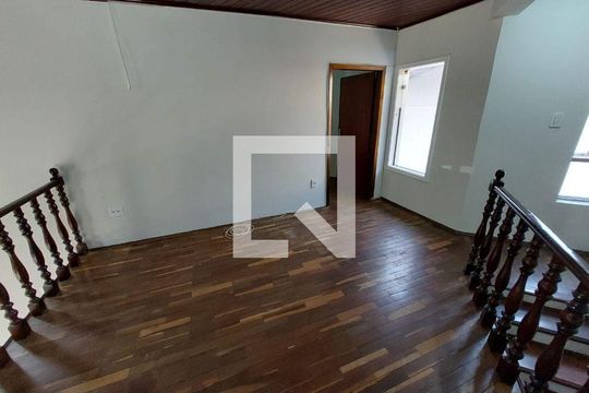 Casa à venda com 3 quartos, 298m² em Campestre, Santo André