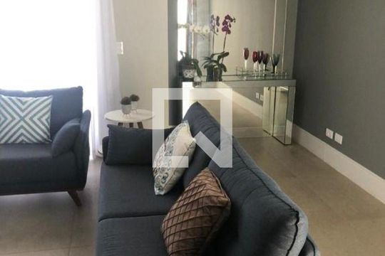 Casa à venda com 3 quartos, 200m² em Parque das Nações, Santo André