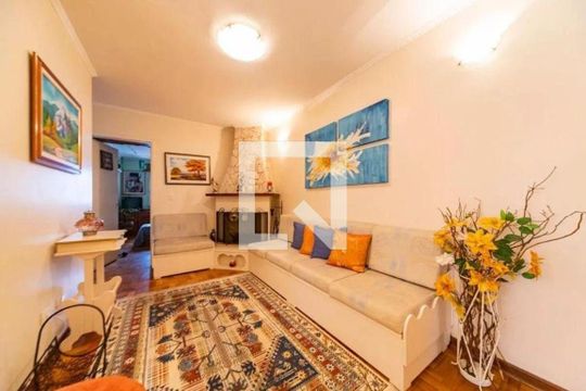 Casa à venda com 3 quartos, 400m² em Vila Assunção, Santo André