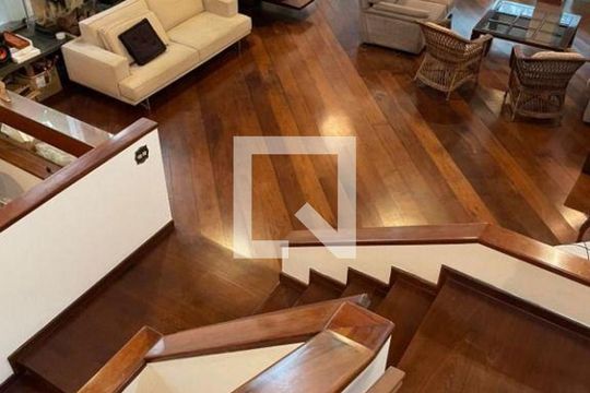 Casa à venda com 3 quartos, 350m² em Campestre, Santo André