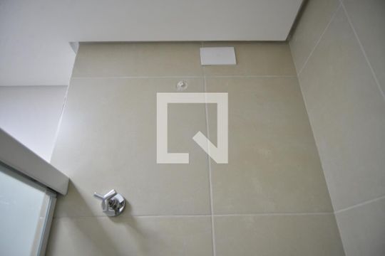 Banheiro da Suíte de apartamento para alugar com 2 quartos, 60m² em Vila Sao Pedro, Santo André