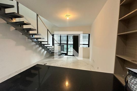 Sala de apartamento para alugar com 1 quarto, 48m² em Bethaville I, Barueri
