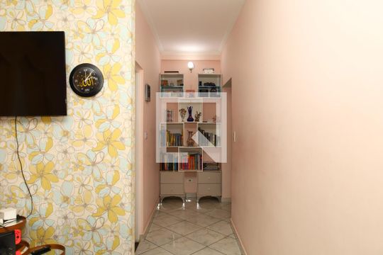 Corredor de casa à venda com 4 quartos, 300m² em Vila Giordano, São Paulo