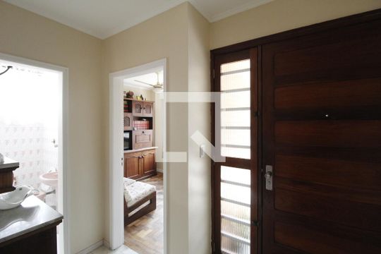 Hall de entrada de casa à venda com 4 quartos, 300m² em Três Figueiras, Porto Alegre