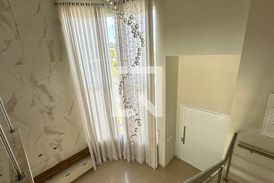 Casa de Condomínio para alugar com 3 quartos, 228m² em Jardim Sao Marcos, Valinhos