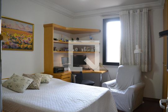 Quarto de apartamento à venda com 4 quartos, 154m² em Jardim, Santo André