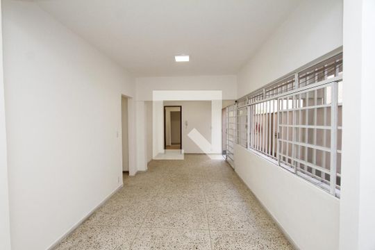 Cozinha de apartamento à venda com 3 quartos, 120m² em Prado, Belo Horizonte
