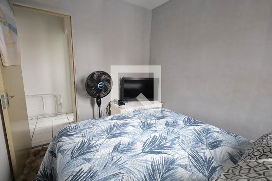 Quarto 1 de apartamento para alugar com 2 quartos, 48m² em Parque Erasmo Assunção, Santo André