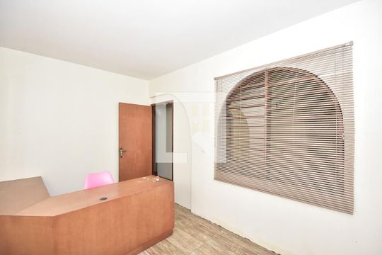 Escritório de casa à venda com 4 quartos, 302m² em Vila Praia, São Paulo