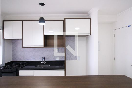 Cozinha de apartamento para alugar com 1 quarto, 36m² em Quinta da Paineira, São Paulo