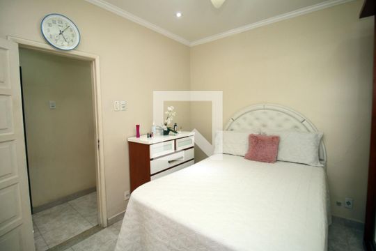 Quarto 1 de casa à venda com 5 quartos, 361m² em Brás de Pina, Rio de Janeiro