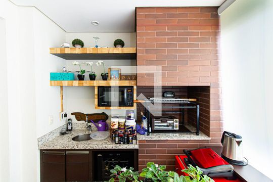 Varanda Gourmet de apartamento à venda com 3 quartos, 132m² em Água Branca, São Paulo
