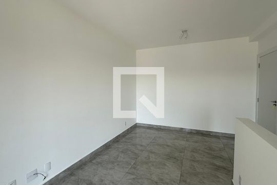 Sala de apartamento para alugar com 2 quartos, 55m² em Vila Militar, Barueri