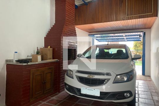 Garagem de casa para alugar com 3 quartos, 146m² em Santa Teresa, São Leopoldo