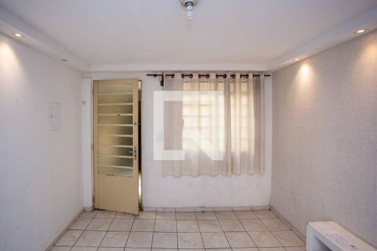 Sala de apartamento à venda com 2 quartos, 35m² em Conceição, Diadema