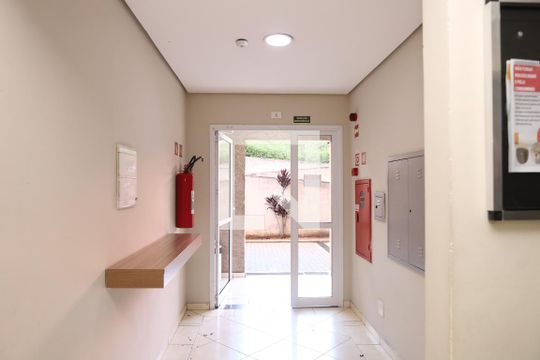 Área comum - Saguão do prédio de apartamento à venda com 2 quartos, 51m² em José Bonifácio, São Paulo