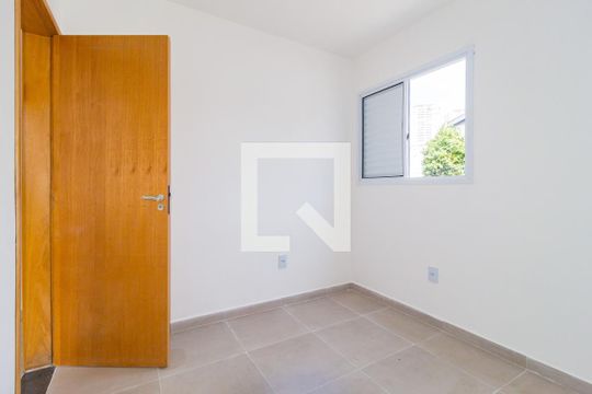 Quarto de apartamento para alugar com 2 quartos, 47m² em Vila Bertioga, São Paulo
