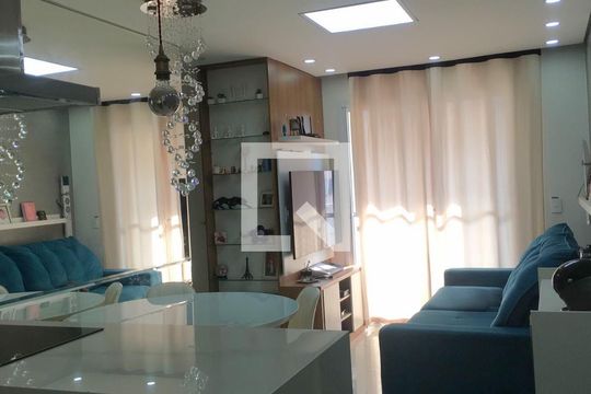 Sala de apartamento à venda com 2 quartos, 48m² em Santa Maria, Osasco