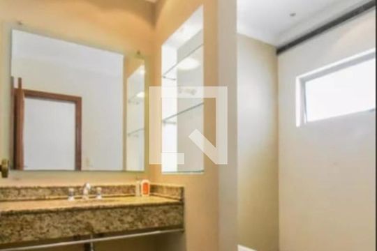 Casa à venda com 4 quartos, 635m² em Jardim Marajoara, São Paulo