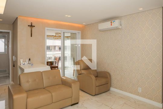 Sala de apartamento à venda com 2 quartos, 69m² em Parque Industrial Tomas Edson, São Paulo