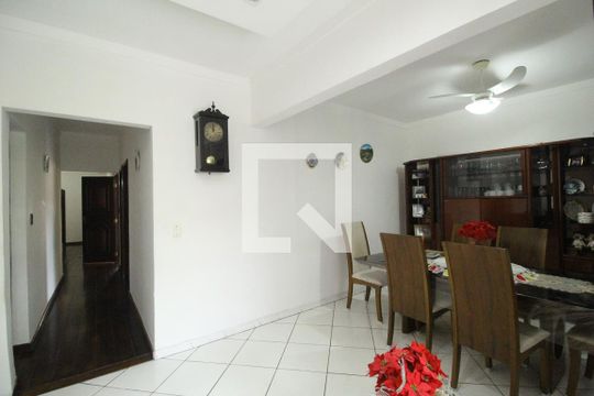 Sala 2 de casa para alugar com 6 quartos, 599m² em Pechincha, Rio de Janeiro