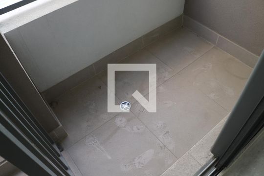 Varanda de kitnet/studio à venda com 1 quarto, 25m² em Perdizes, São Paulo