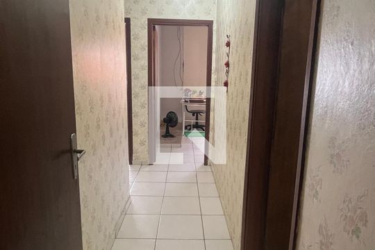 Corredor de casa à venda com 3 quartos, 260m² em Parque Taquaral, Campinas