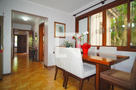 Sala de Jantar de casa à venda com 4 quartos, 300m² em Passo D’areia, Porto Alegre