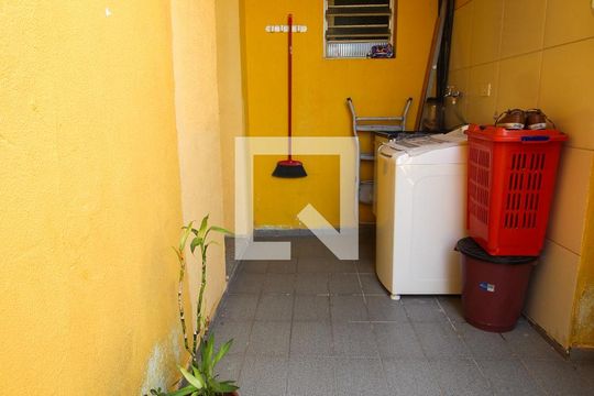 Área de Serviço de casa à venda com 3 quartos, 133m² em Jardim Miriam, São Paulo