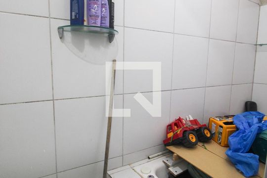 Banheiro da Suíte de casa à venda com 3 quartos, 133m² em Jardim Miriam, São Paulo