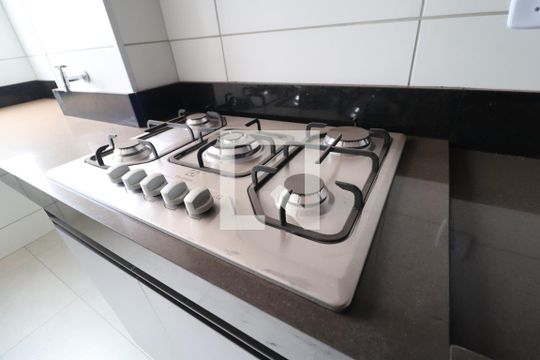 Cozinha de apartamento para alugar com 2 quartos, 110m² em Jardim Espanha, Uberlândia