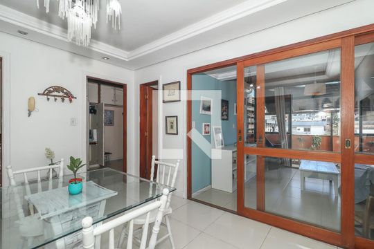Sala de apartamento à venda com 2 quartos, 113m² em São João, Porto Alegre