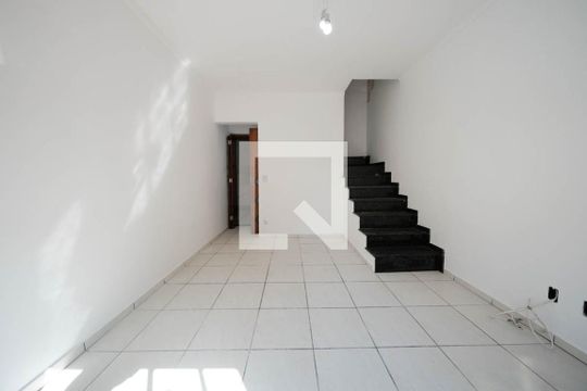 Sala de casa de condomínio à venda com 2 quartos, 109m² em Vila Libanesa, São Paulo