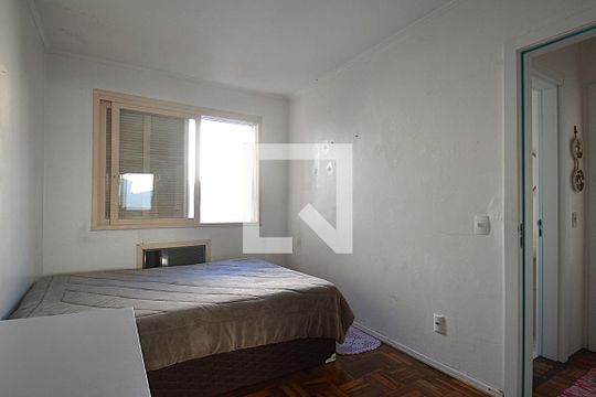Quarto 1 de apartamento para alugar com 2 quartos, 64m² em Higienópolis, Porto Alegre