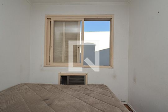 Janela do Quarto 1 de apartamento para alugar com 2 quartos, 64m² em Higienópolis, Porto Alegre