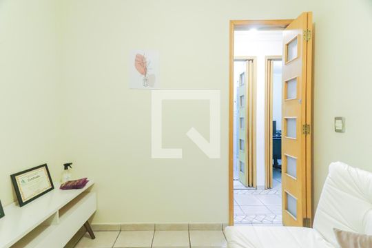 Quarto 3 de apartamento para alugar com 3 quartos, 60m² em Vila Sonia, São Paulo