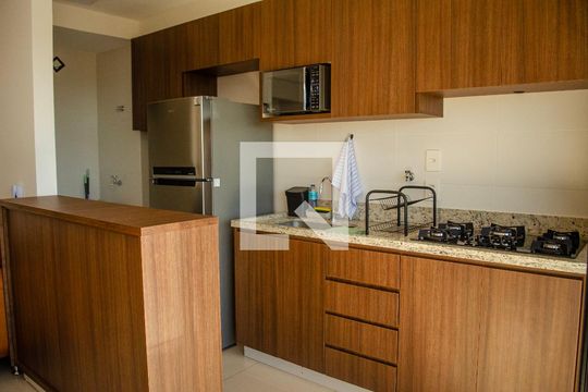 Sala/cozinha de apartamento para alugar com 2 quartos, 57m² em Setor Crimeia Oeste, Goiânia