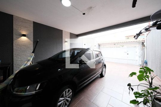 Garagem de casa à venda com 3 quartos, 250m² em Parque Boturussu, São Paulo