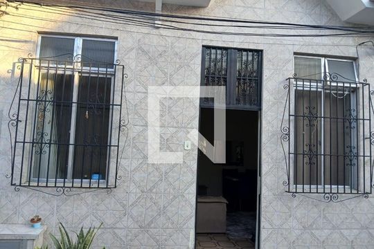 Fachada de casa à venda com 3 quartos, 100m² em Rocha, Rio de Janeiro