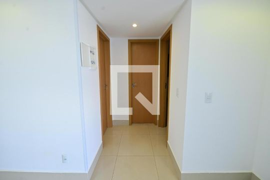 Corredor de apartamento para alugar com 2 quartos, 66m² em Setor Pedro Ludovico, Goiânia