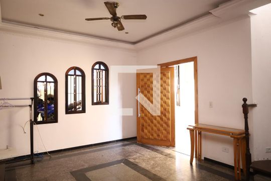 Sala de casa à venda com 3 quartos, 160m² em Vila Monte Santo, São Paulo